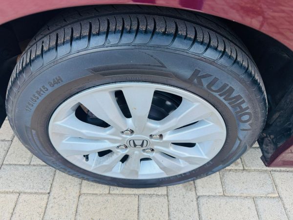 2013 Honda Ballade 1.5 Elegance Automatic - Image 12