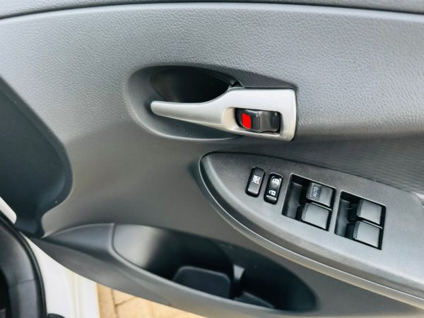 2017 Toyota Corollo Quest 1.6 Automatic - Image 13
