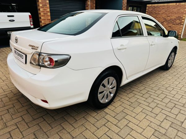 2017 Toyota Corollo Quest 1.6 Automatic - Image 4