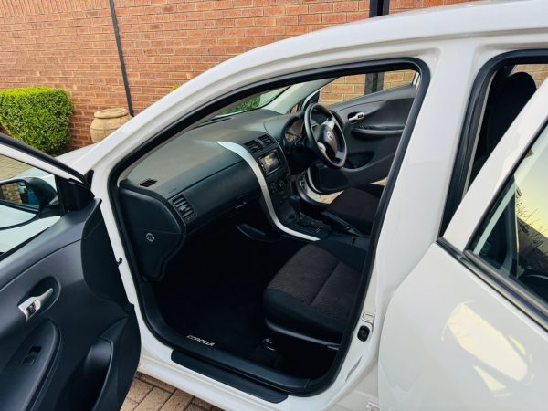 2017 Toyota Corollo Quest 1.6 Automatic - Image 9