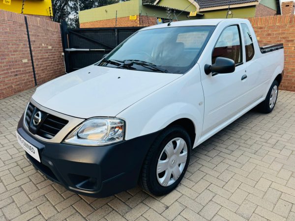 2018 Nissan NP200 1.6 A/C Safety Pack P/U