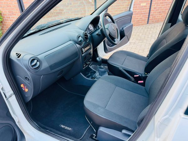 2018 Nissan NP200 1.6 A/C Safety Pack P/U - Image 11