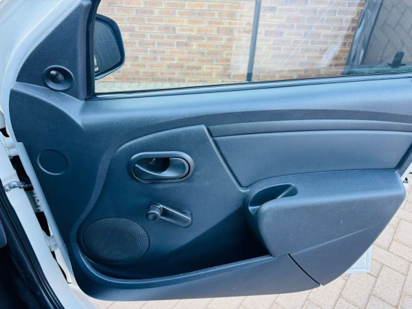 2018 Nissan NP200 1.6 A/C Safety Pack - Image 11