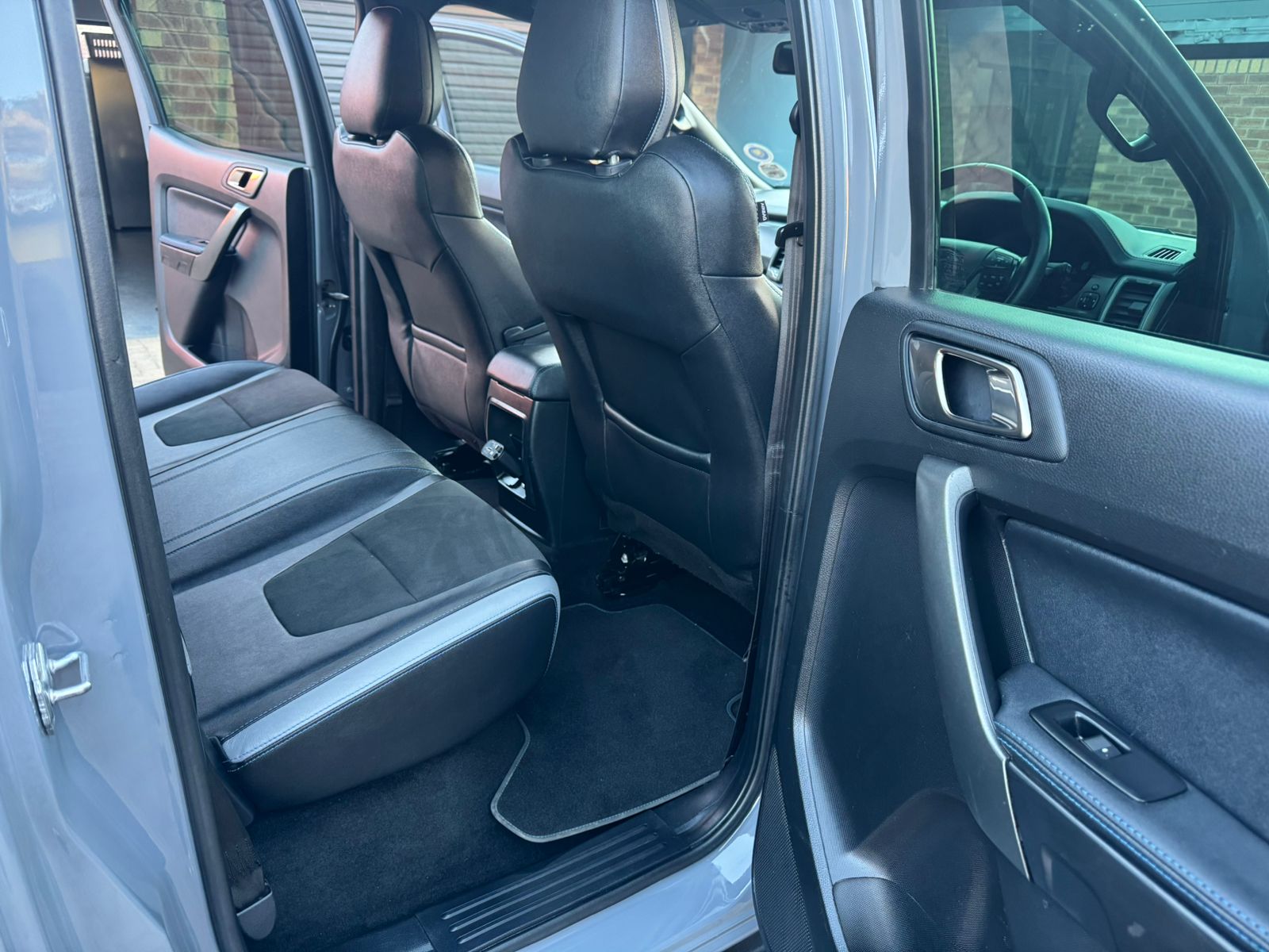 2021 Ford Ranger 2.0D Bi-Turbo Raptor 4x4 Auto Double Cab - Image 11