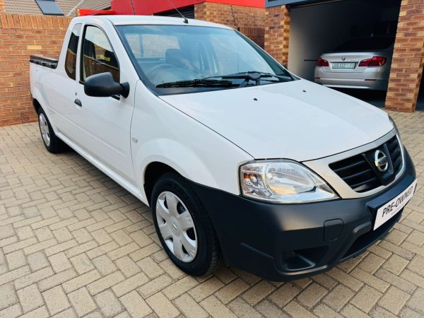 2018 Nissan NP200 1.6 A/C Safety Pack P/U - Image 3