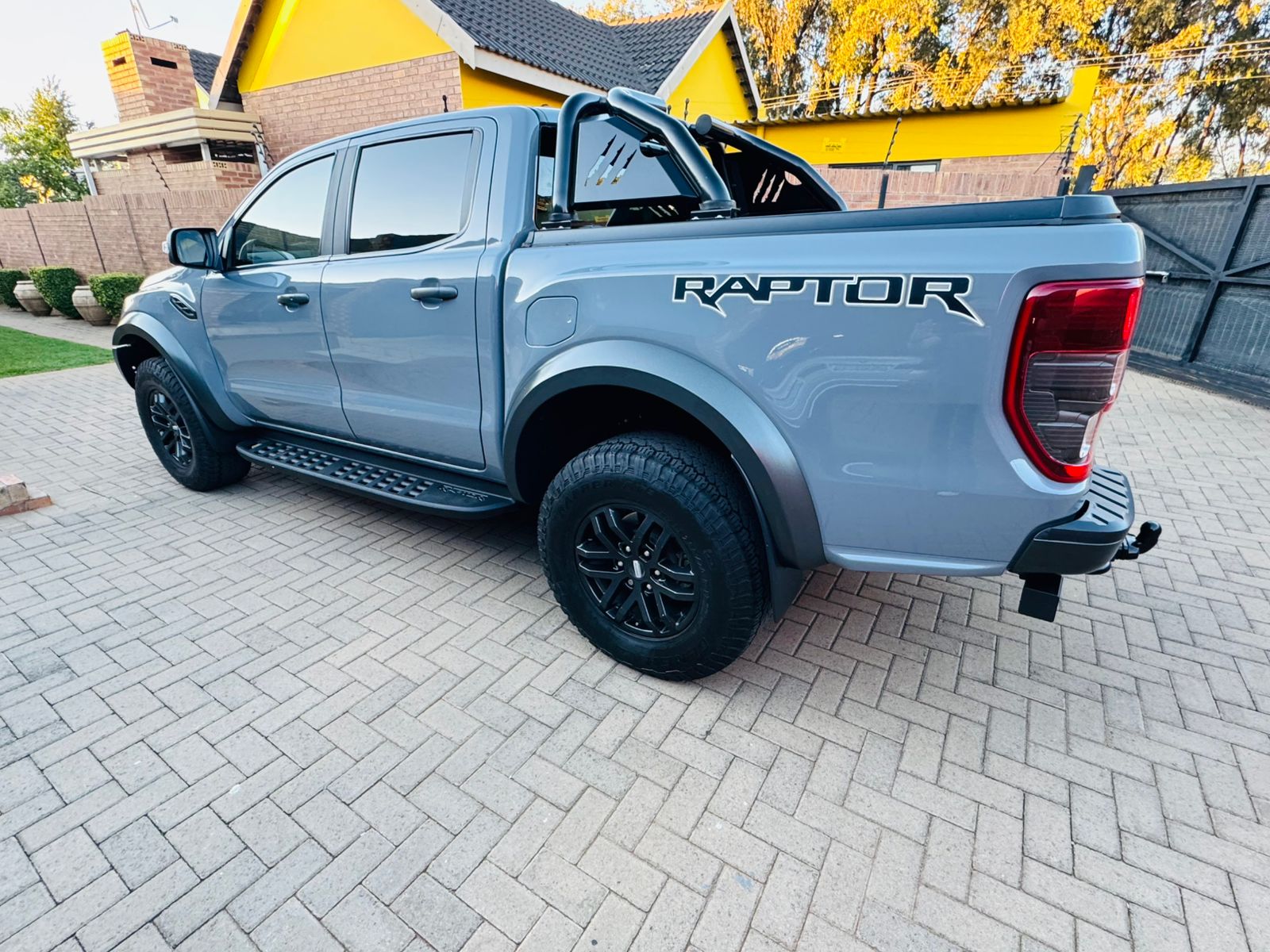2021 Ford Ranger 2.0D Bi-Turbo Raptor 4x4 Auto Double Cab - Image 4