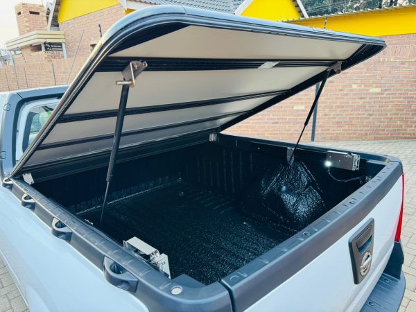 2018 Nissan NP200 1.6 A/C Safety Pack P/U - Image 8