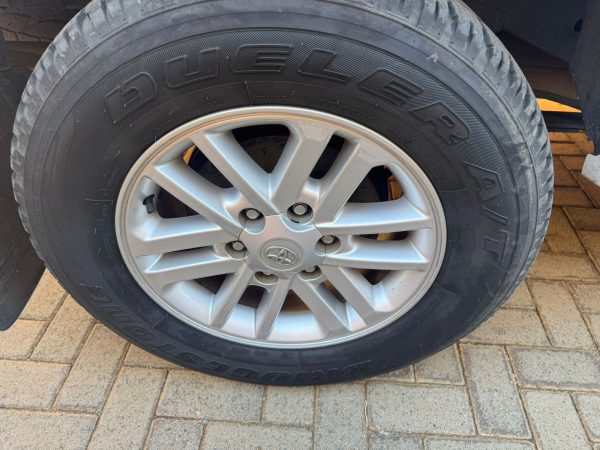 2012 Toyota Hilux 3.0 D-4D Xtra/Cab Manual - Image 11
