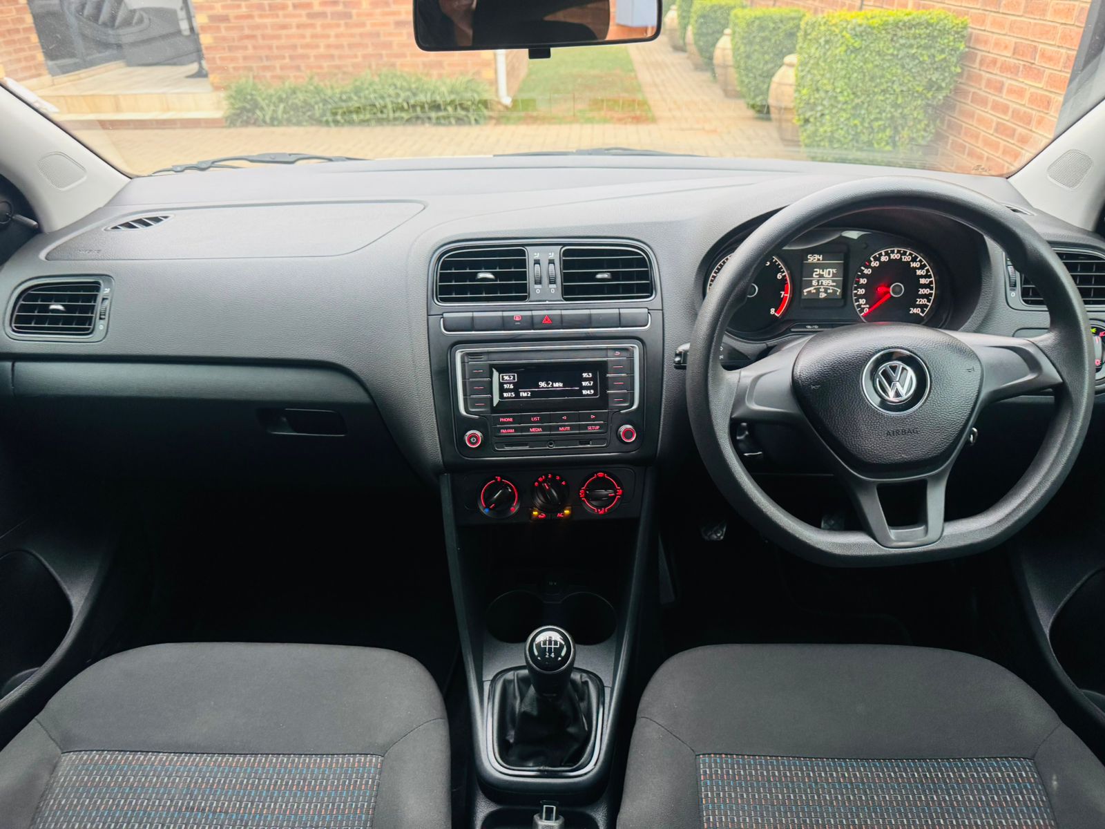 2020 Volkswagen Polo Vivo 1.4 Trendline 5dr - Image 11
