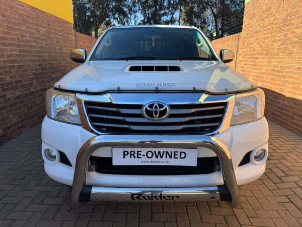 2012 Toyota Hilux 3.0 D-4D Xtra/Cab Manual - Image 2