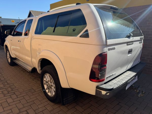 2012 Toyota Hilux 3.0 D-4D Xtra/Cab Manual - Image 4