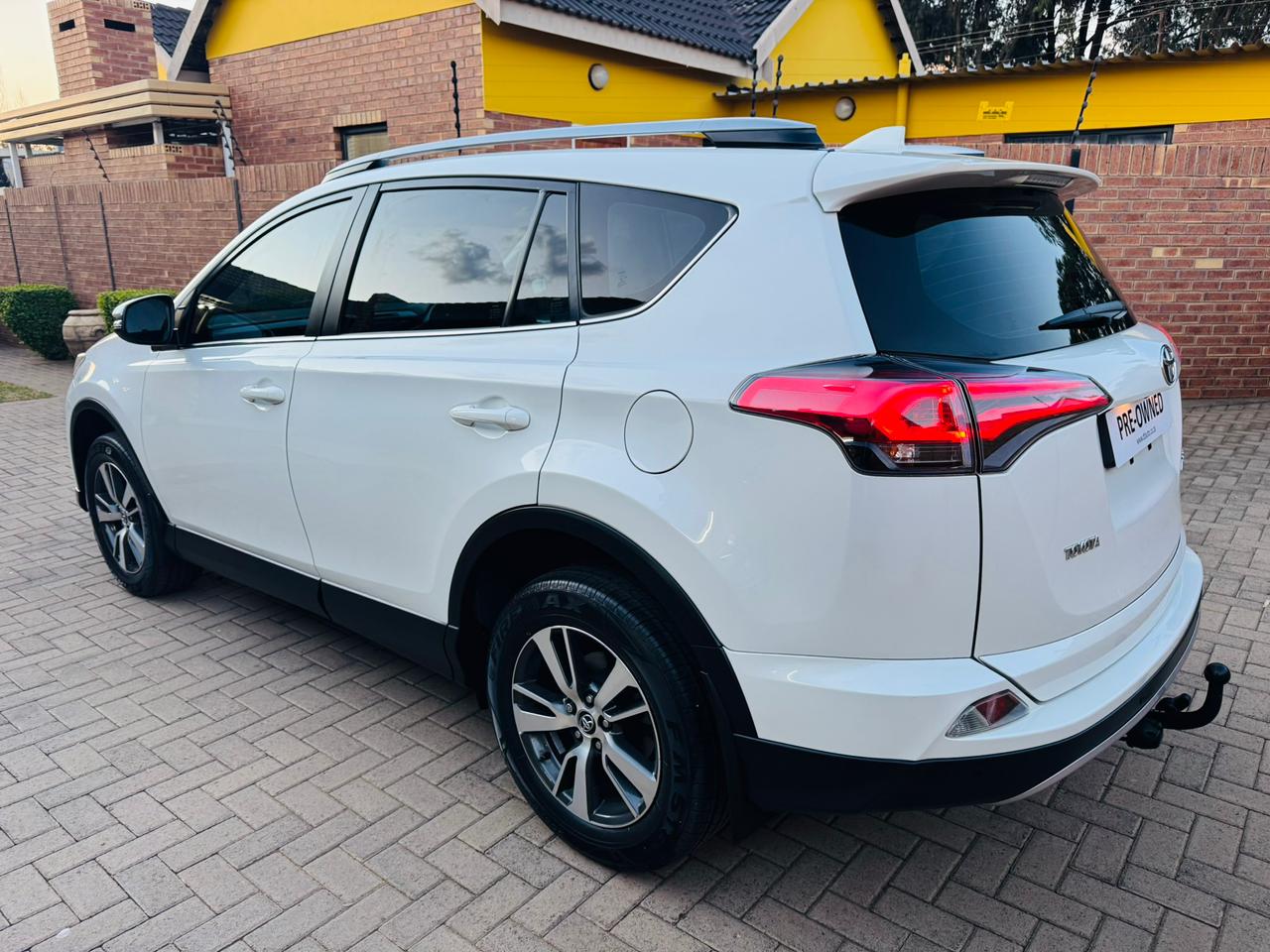2017 Toyota RAV4 2.0 GC Petrol Automatic - Image 4