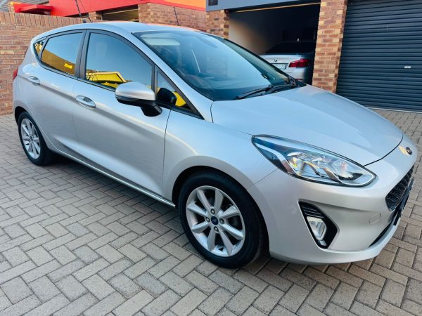 2019 Ford Fiesta 1.0 Ecoboost Trend 5-dr - Image 3