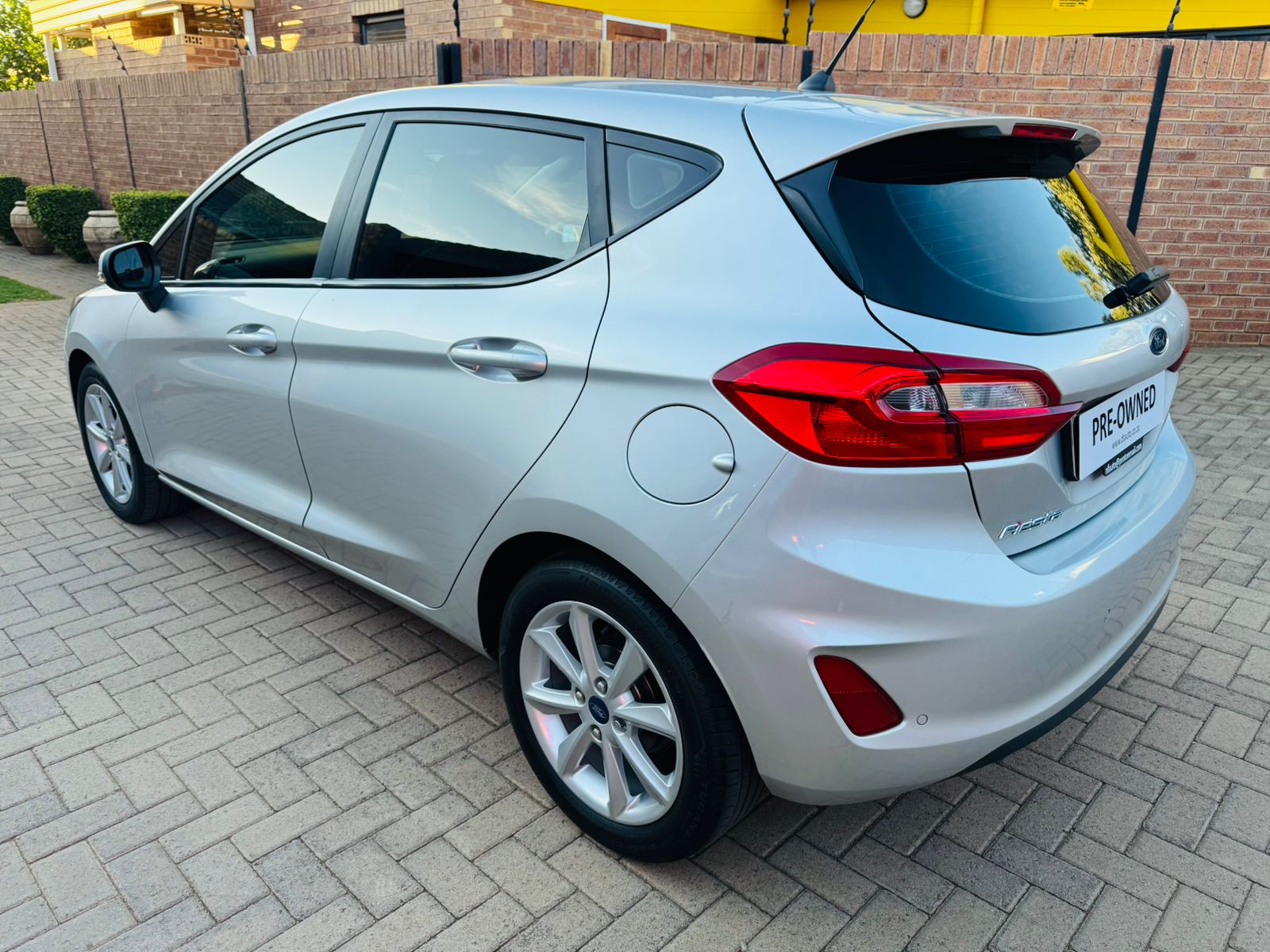 2019 Ford Fiesta 1.0 Ecoboost Trend 5-dr - Image 6