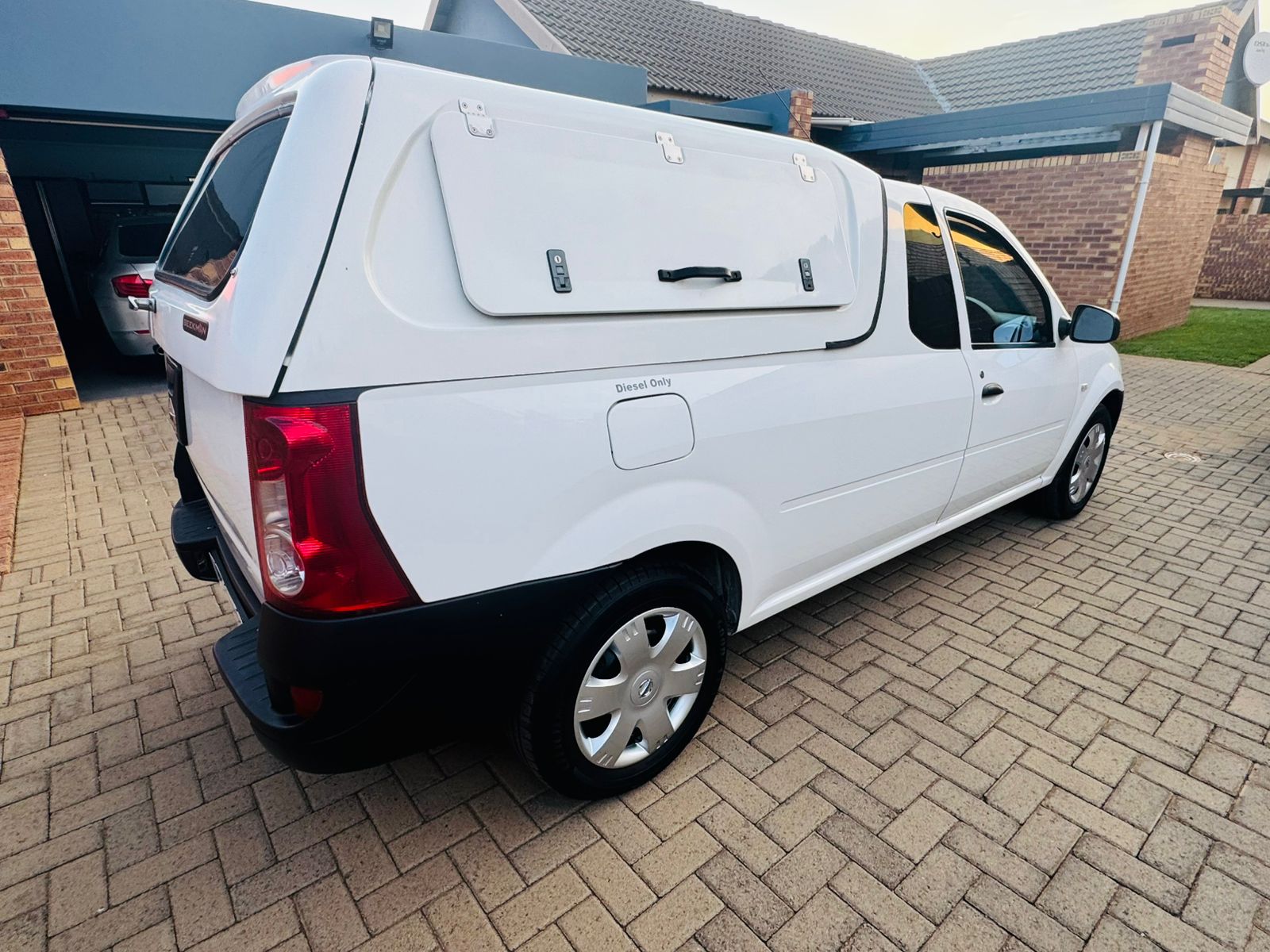2015 Nissan NP200 1.5 DCI A/C Safety Pack - Image 6