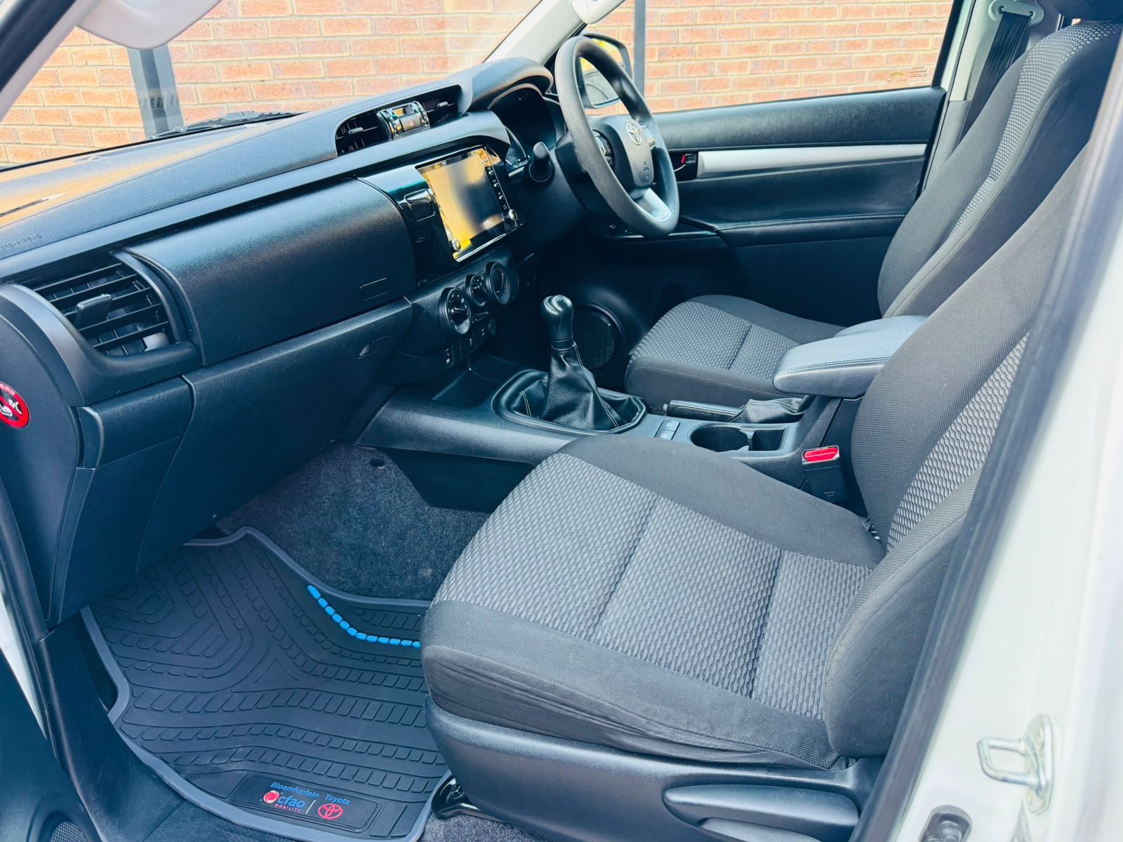 2020 Toyota Hilux 2.4 GD-6 RB SRX Double Cab - Image 10