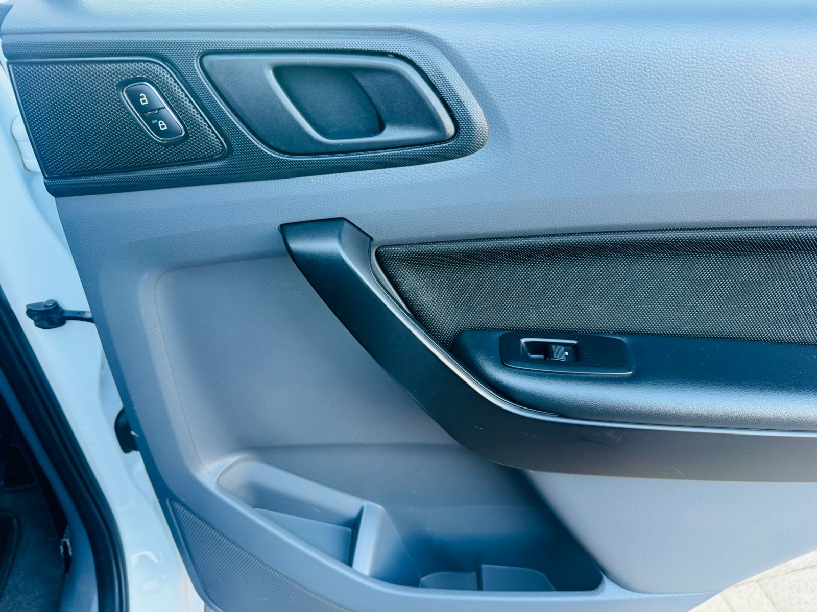 2018 Ford Everest 2.2 TDCI XLS Automatic - Image 13