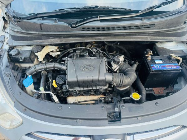 2012 Hyundai I10 1.1 GLS / Motion - Image 13