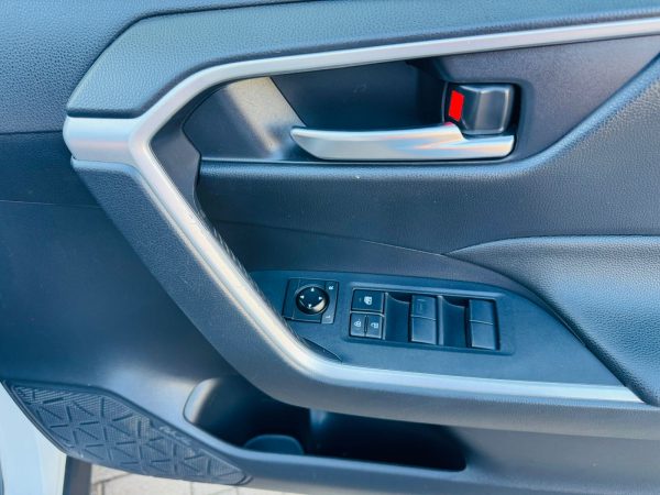 2019 Toyota RAV4 2.0 GX Petrol Manual - Image 13