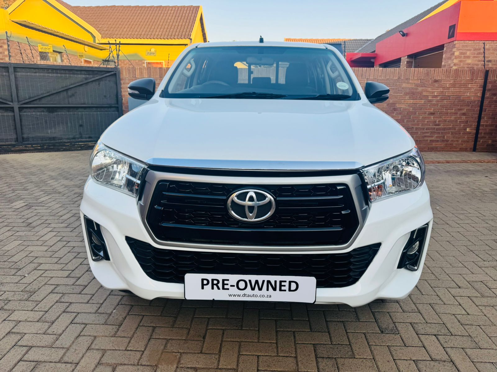 2020 Toyota Hilux 2.4 GD-6 RB SRX Double Cab - Image 2