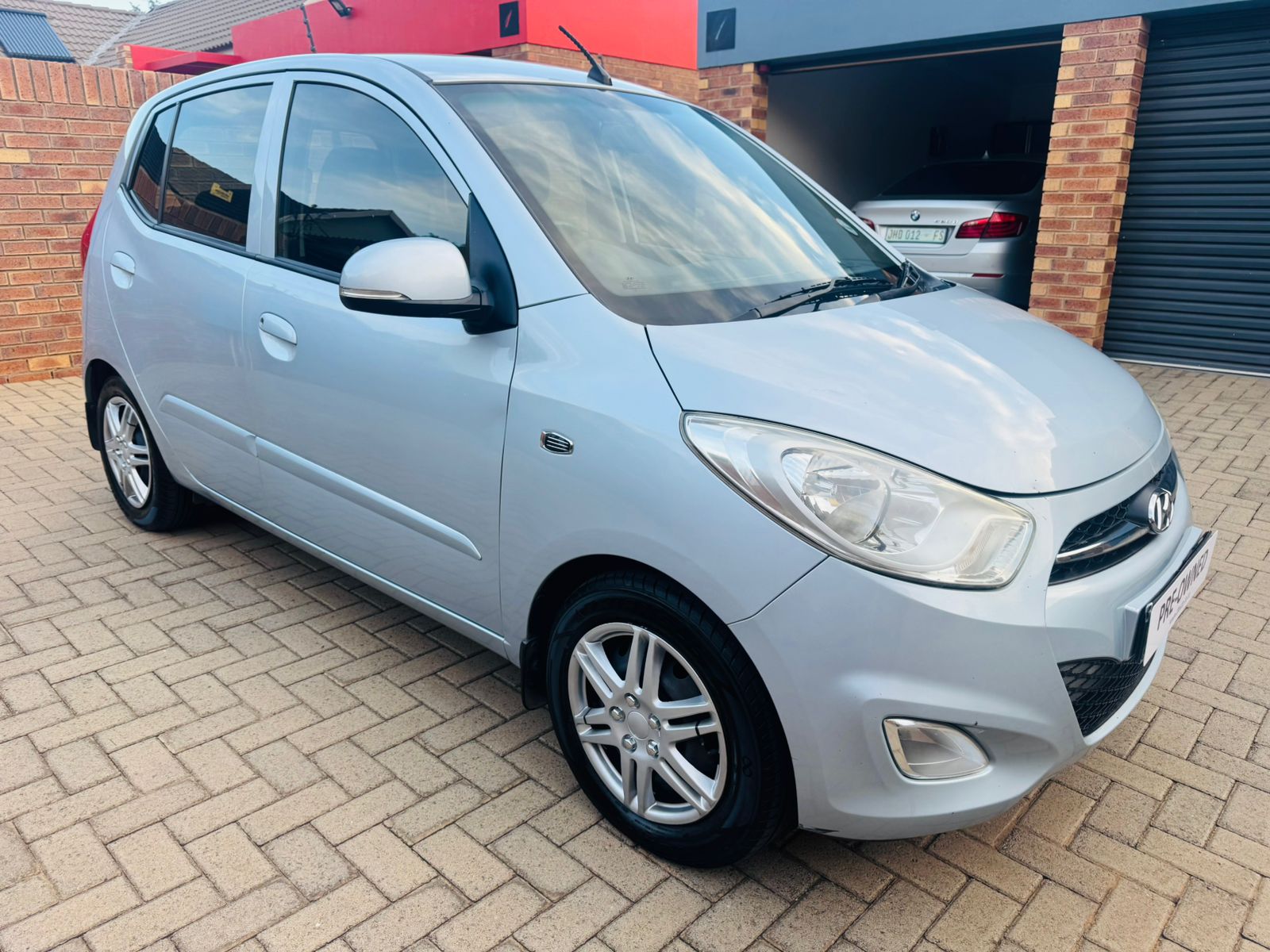 2012 Hyundai I10 1.1 GLS / Motion - Image 3