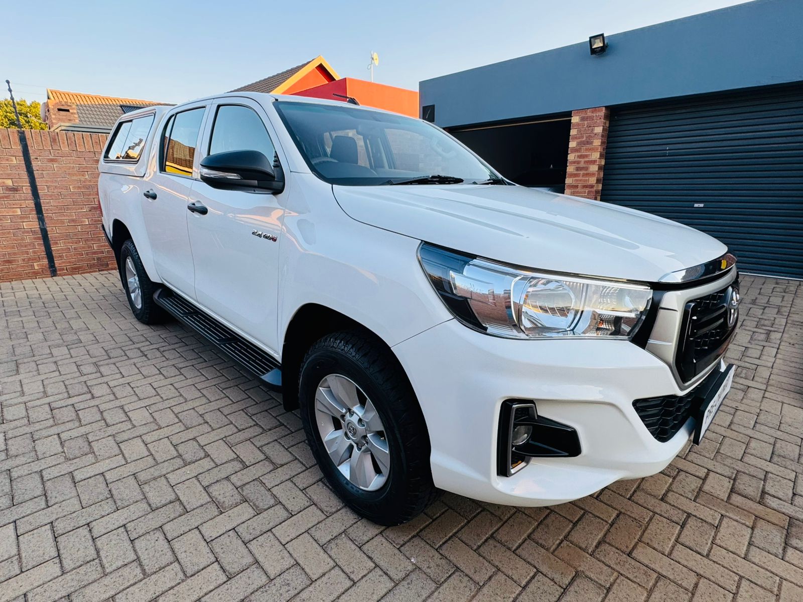2020 Toyota Hilux 2.4 GD-6 RB SRX Double Cab - Image 3