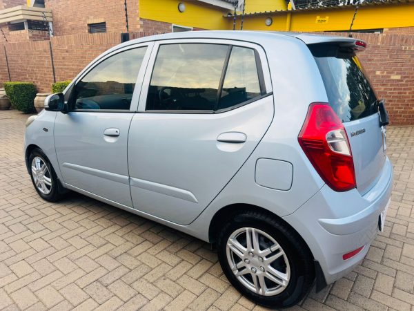 2012 Hyundai I10 1.1 GLS / Motion - Image 4