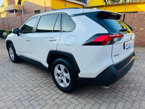 2019 Toyota RAV4 2.0 GX Petrol Manual - Image 4