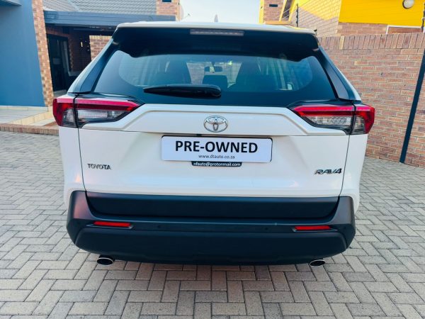 2019 Toyota RAV4 2.0 GX Petrol Manual - Image 5