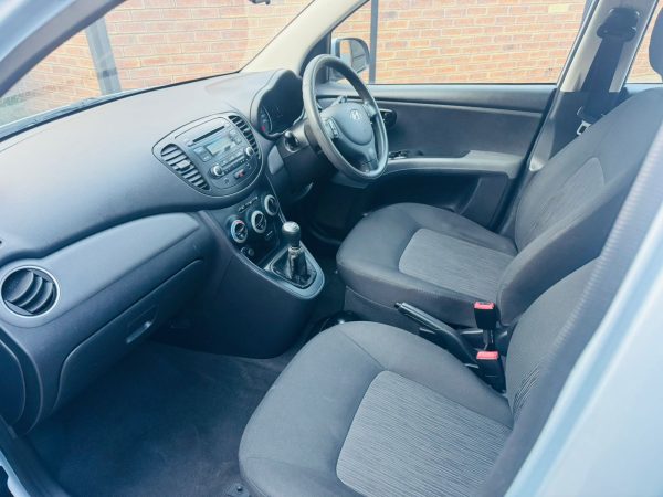 2012 Hyundai I10 1.1 GLS / Motion - Image 8