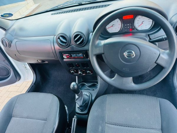 2022 Nissan NP200 1.6 A/C Safety Pack - Image 9