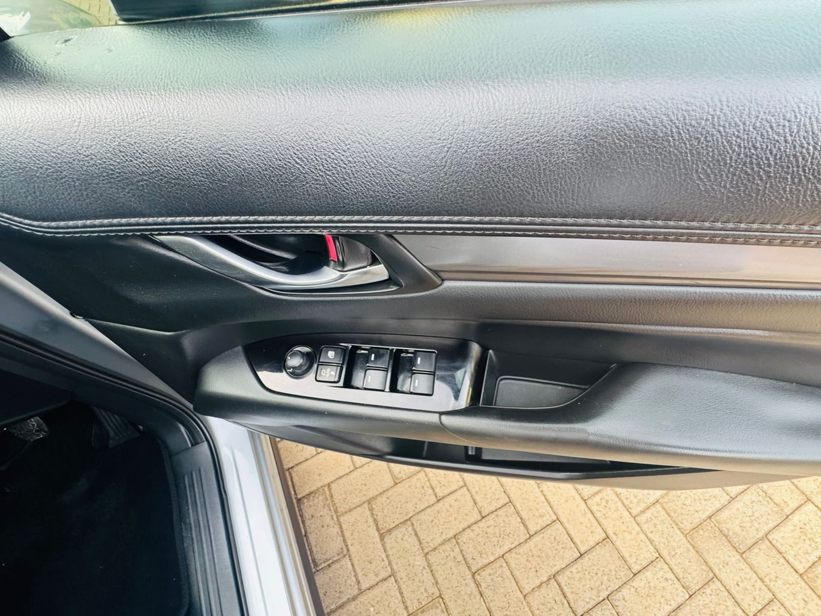 2019 Mazda CX-5 2.0 Dynamic - Image 14