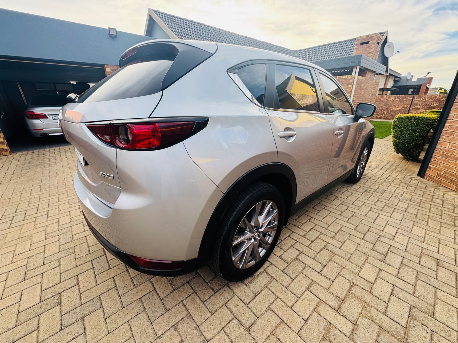 2019 Mazda CX-5 2.0 Dynamic - Image 6