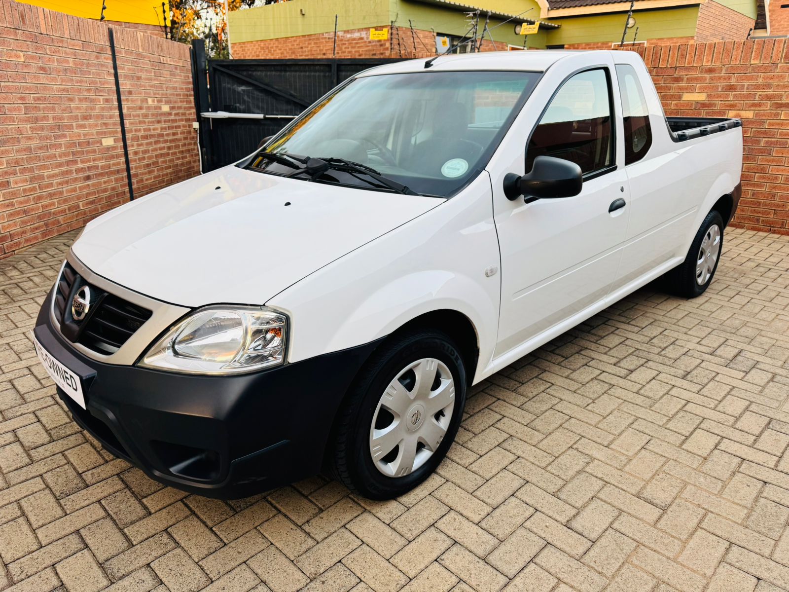 2018 Nissan NP200 1.5 DCI A/C Safety Pack