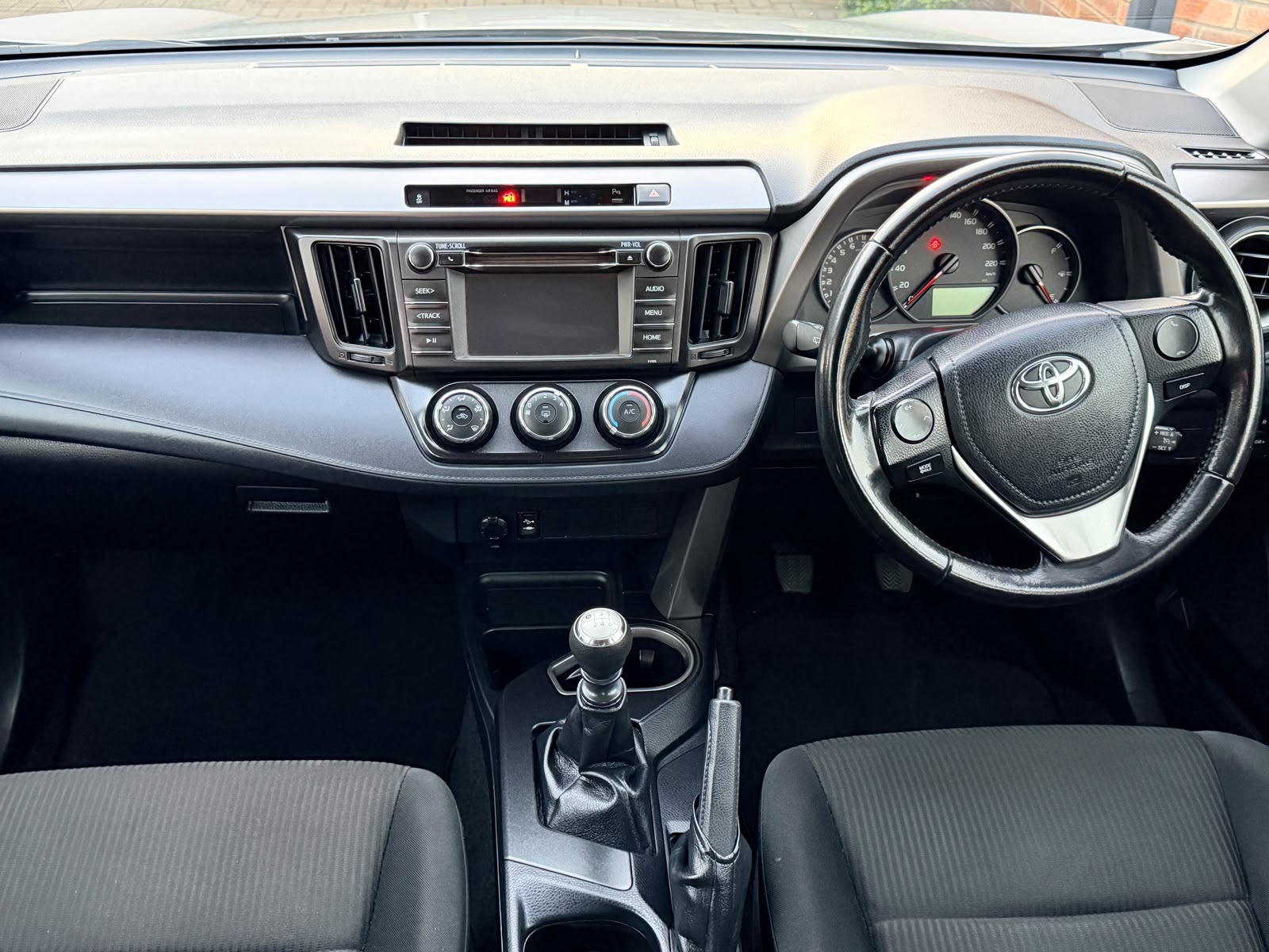 2017 Toyota RAV4 2.0 GX - Image 10