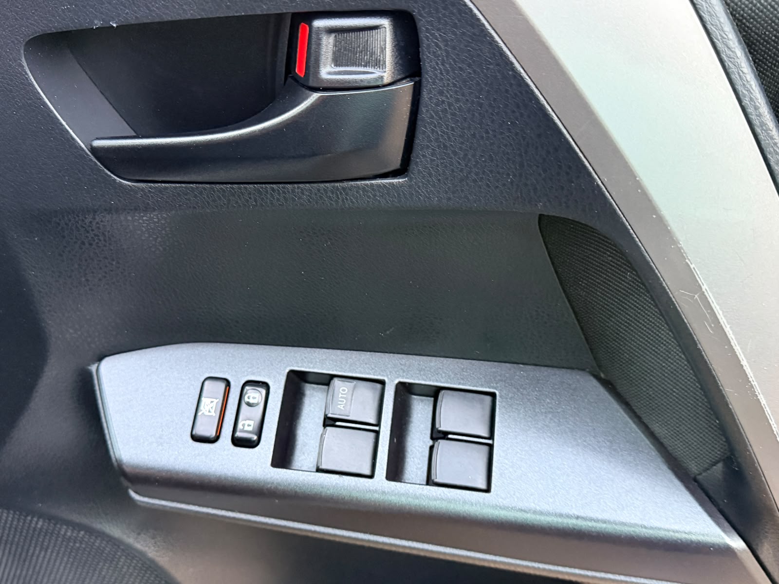 2017 Toyota RAV4 2.0 GX - Image 16