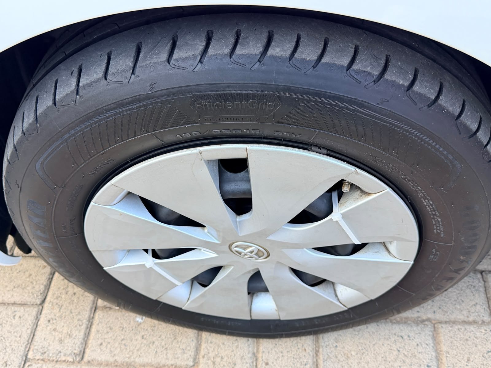 2017 Toyota Corolla Quest 1.6 Automatic - Image 16