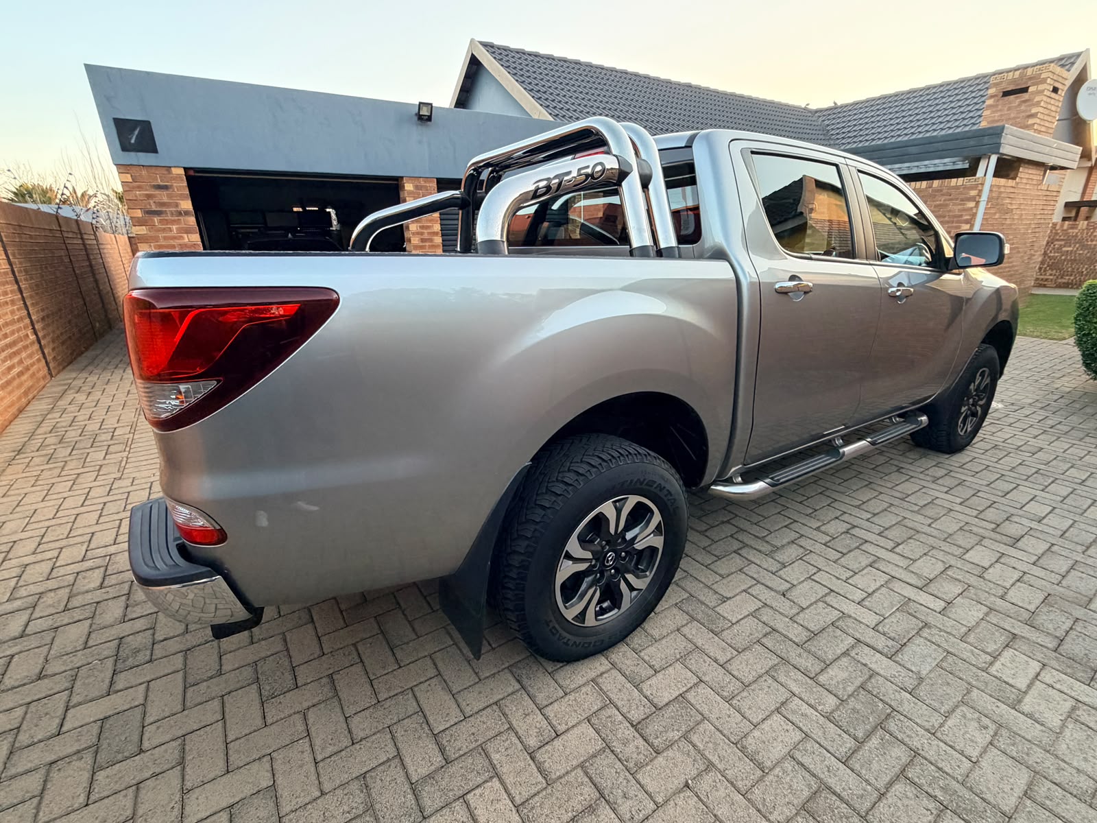 2018 Mazda BT50 2.2 SLE Auto P/U Double Cab - Image 6