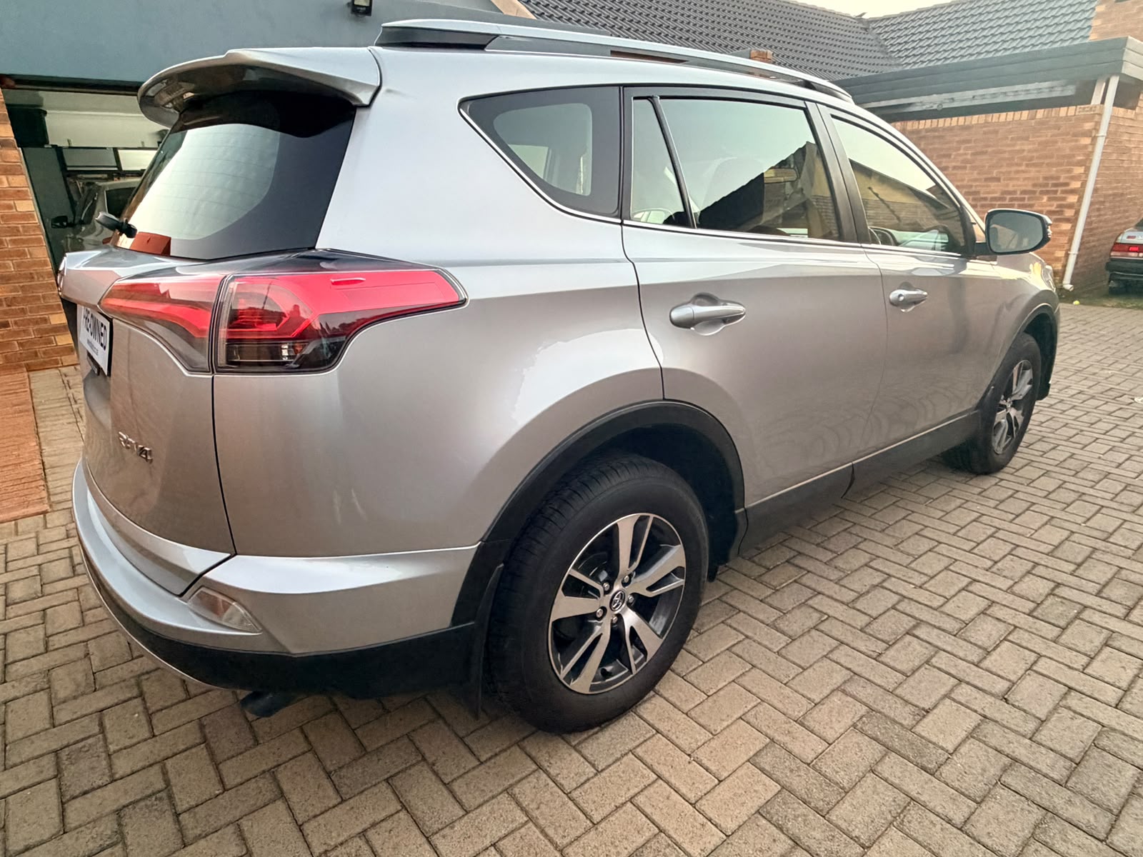 2017 Toyota RAV4 2.0 GX - Image 7