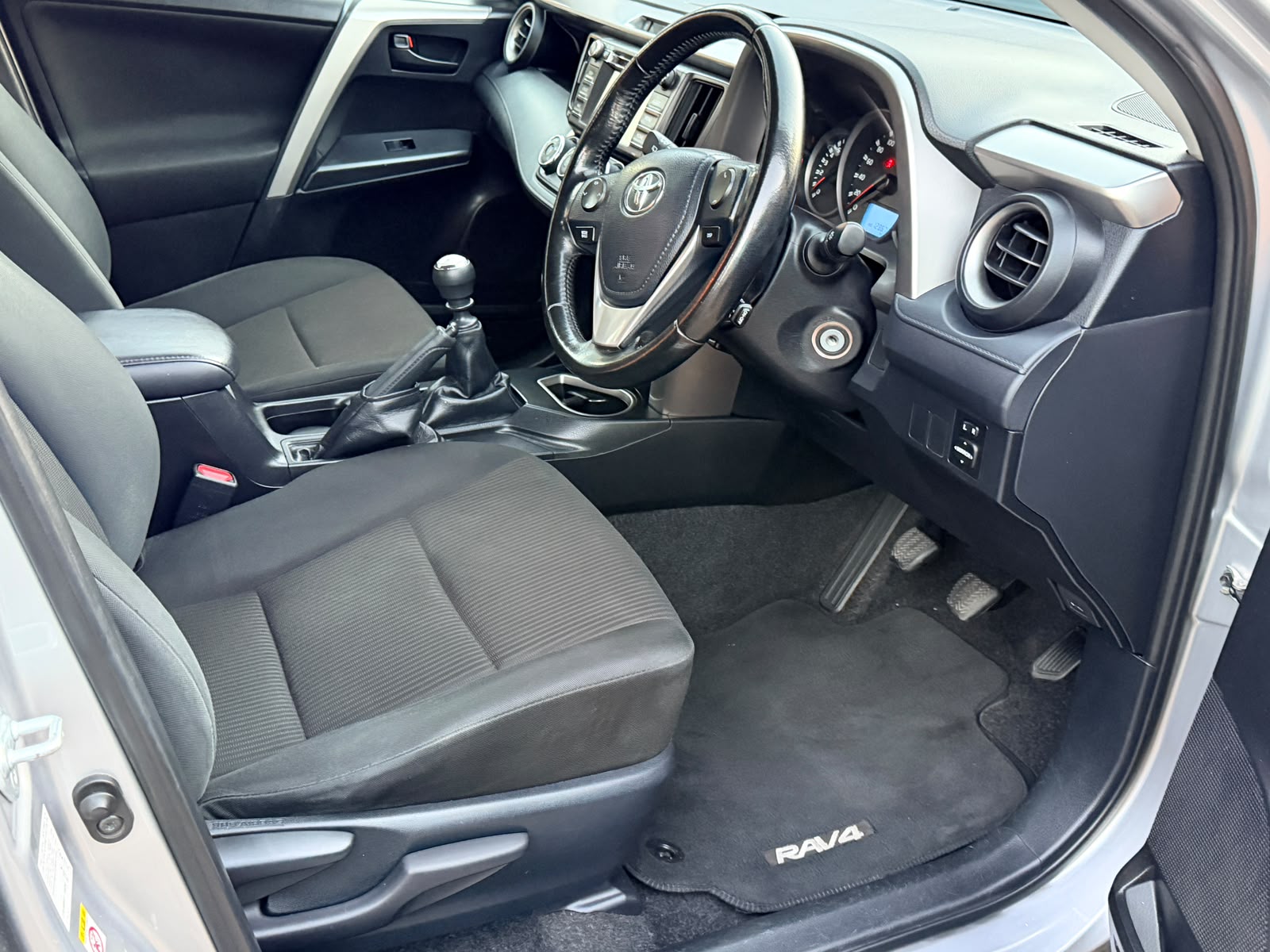 2017 Toyota RAV4 2.0 GX - Image 8